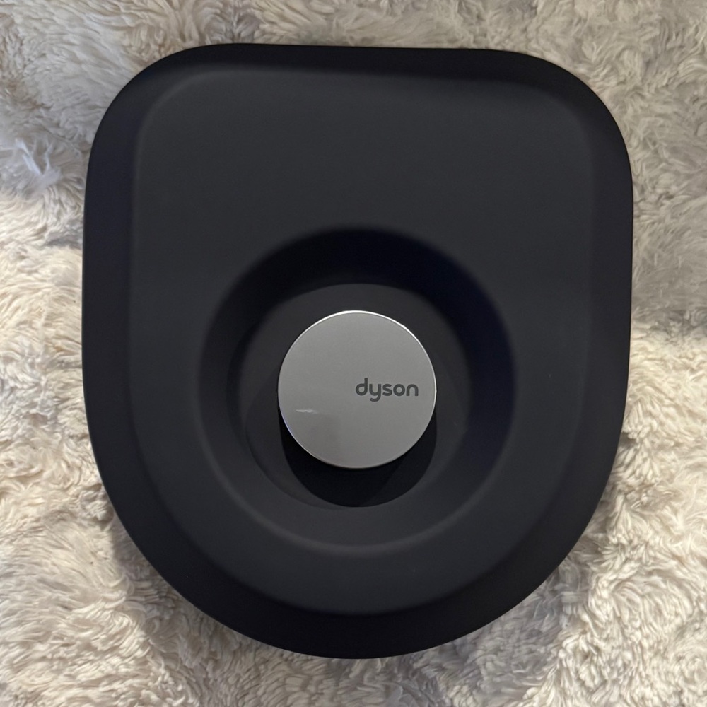 New Dyson Zone headphones with air purification with Quarter turn hard case - Picture 8 of 16